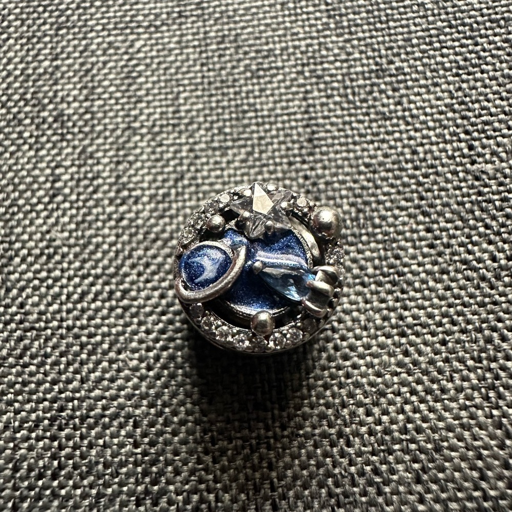 Pandora Galaxy Charm - Picture 4 of 8